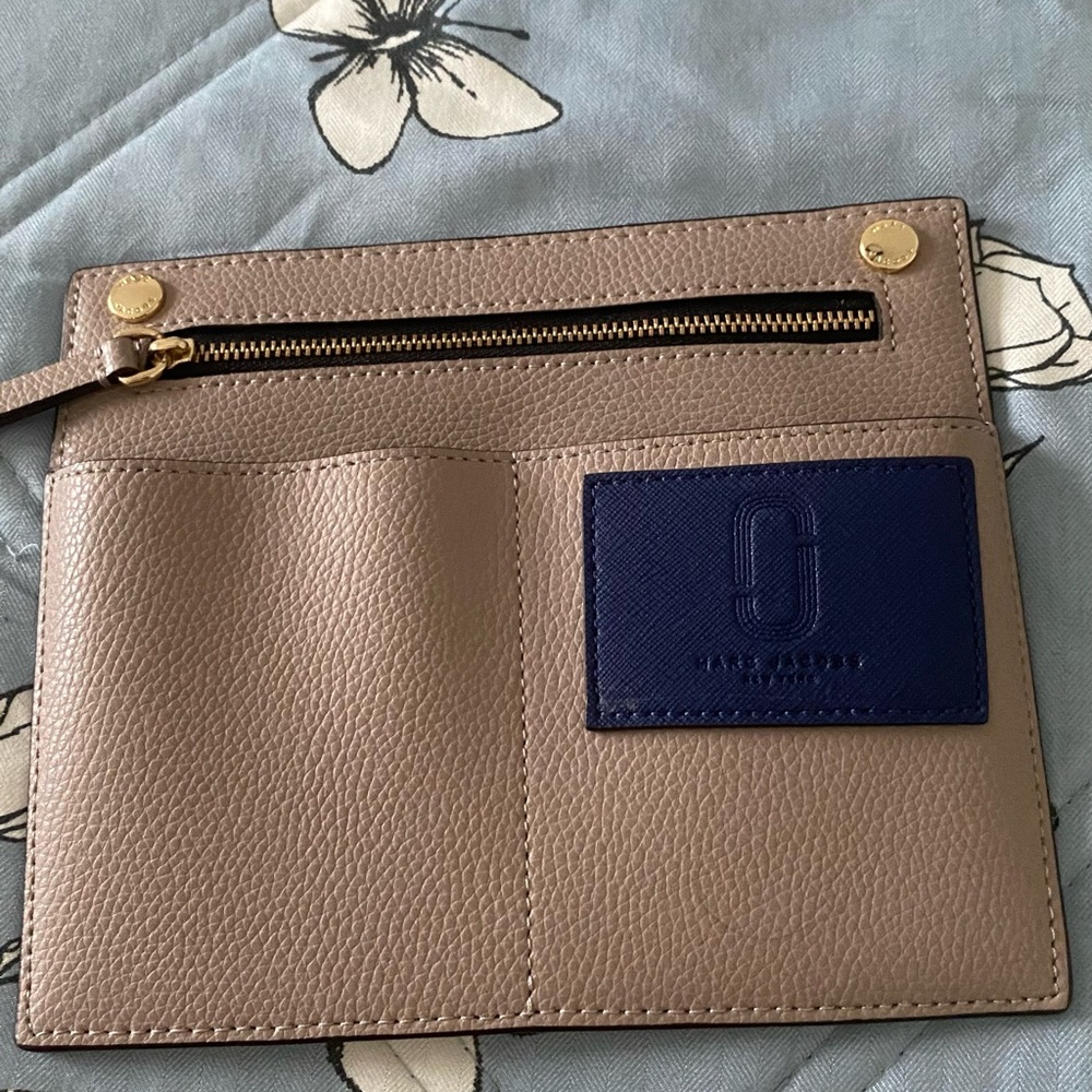 Marc Jacobs Beige and Navy Leather Pouch